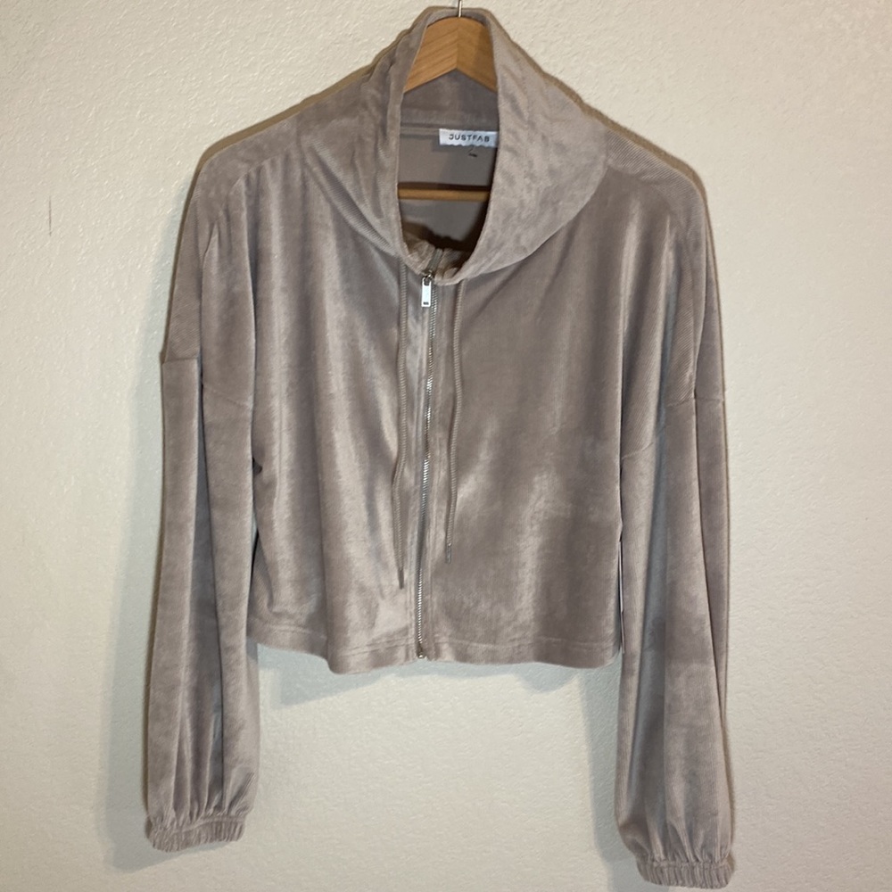 JustFab NWT Cozy Velour Zip Front Sweatshirt - Picture 4 of 16